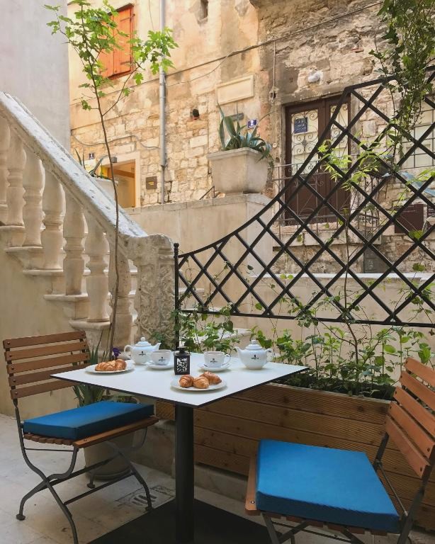 Slavija Culture Heritage Hotel