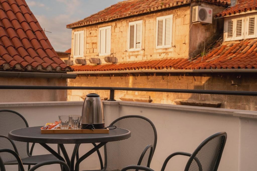 Slavija Culture Heritage Hotel