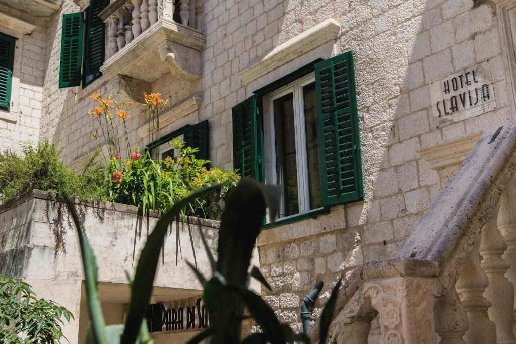 Slavija Culture Heritage Hotel