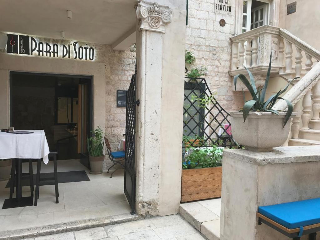 Slavija Culture Heritage Hotel
