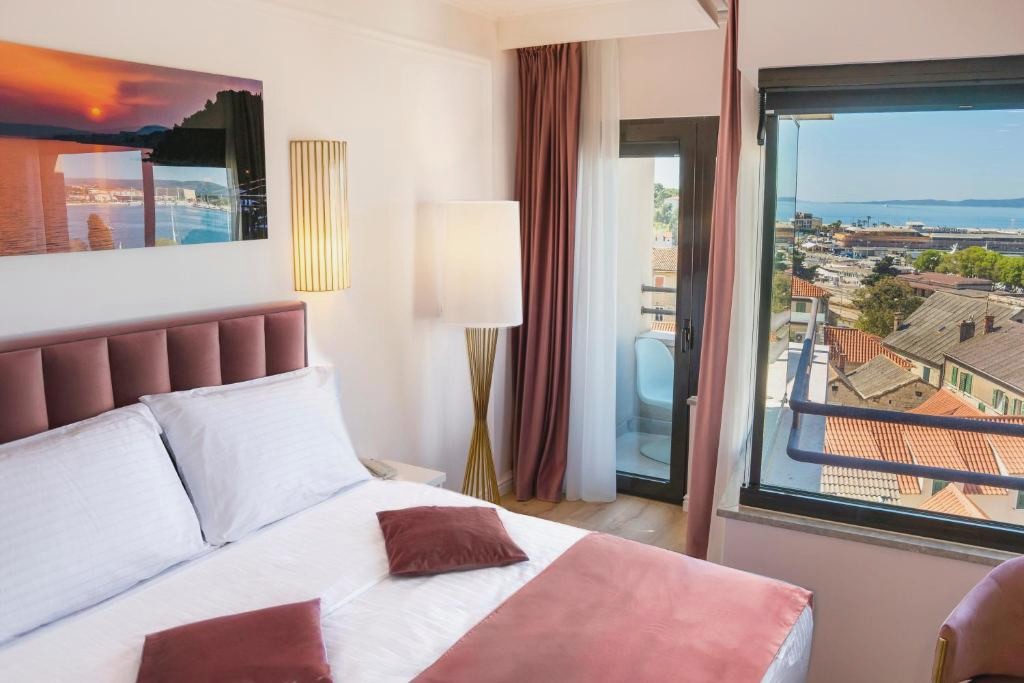 Hotel Luxe