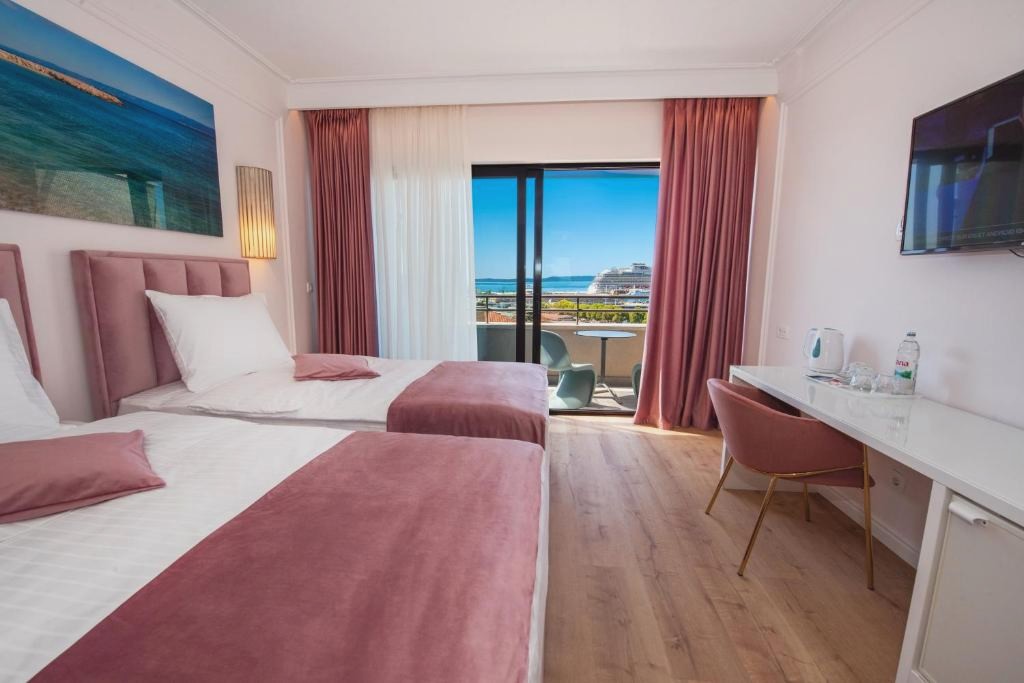 Hotel Luxe