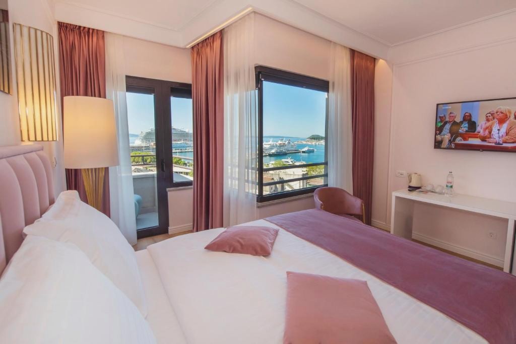 Hotel Luxe