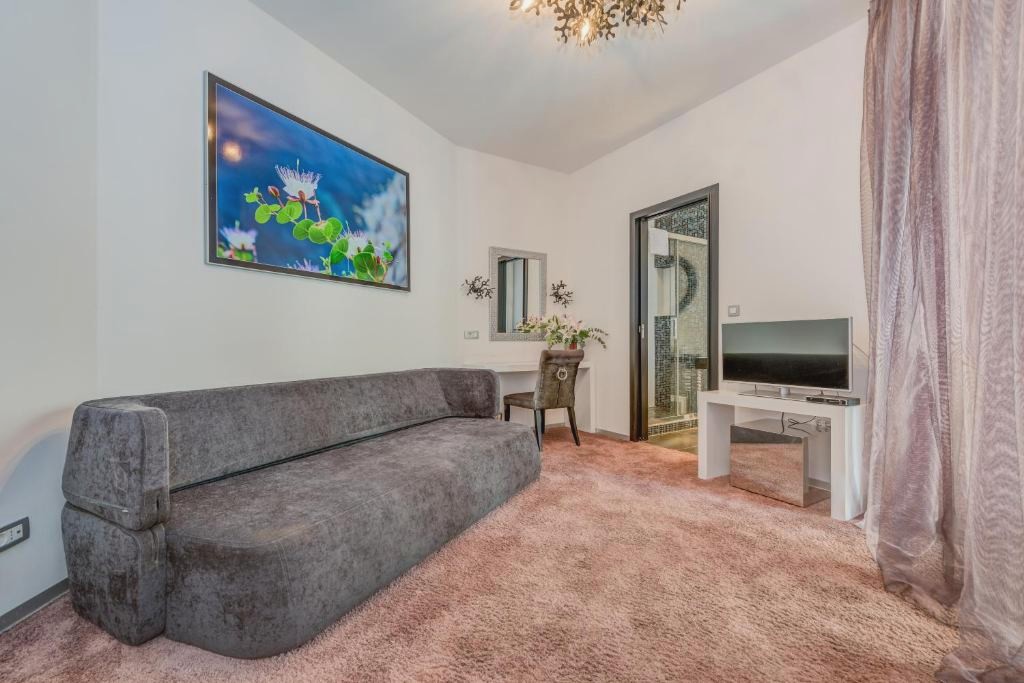 Starlight Luxury Rooms