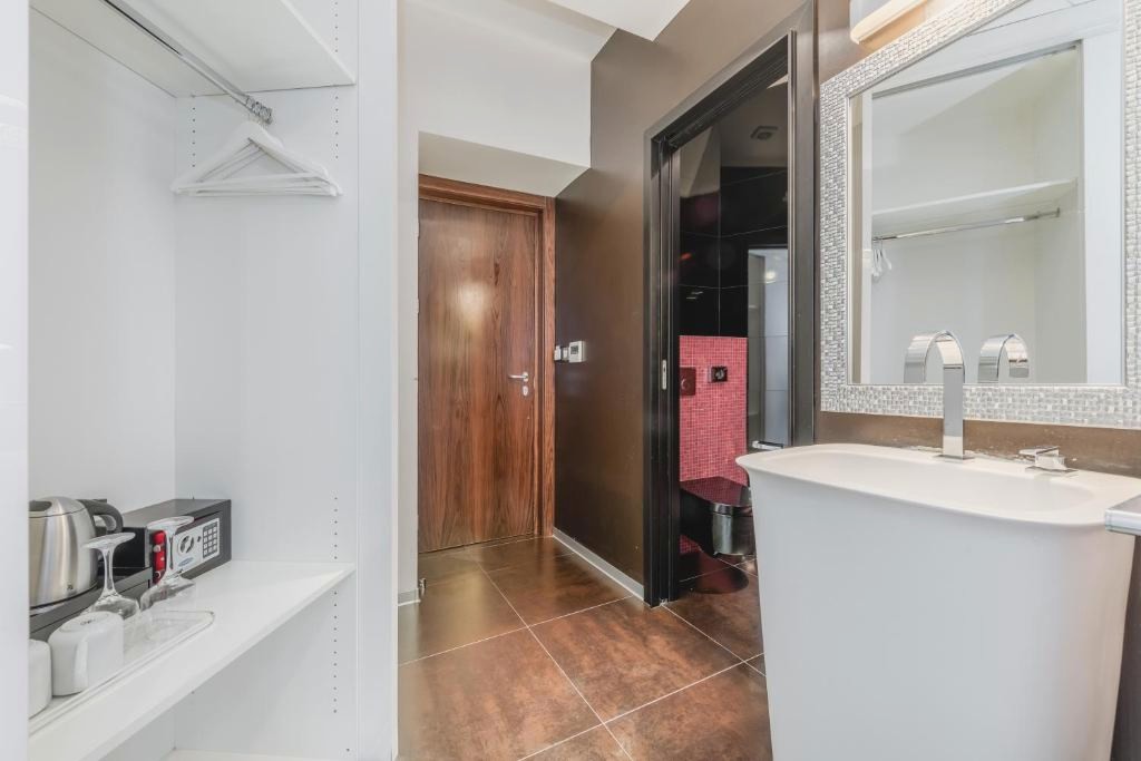 Starlight Luxury Rooms