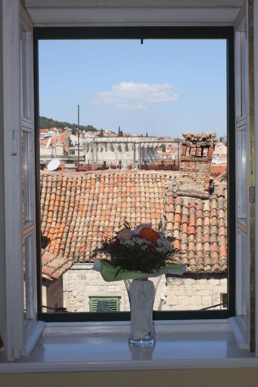 Rooms Toni Palace