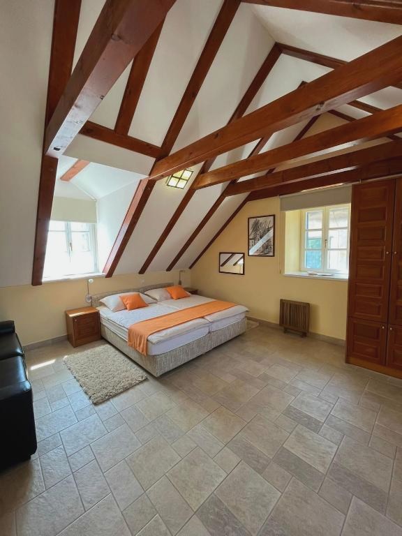 Rooms Toni Palace
