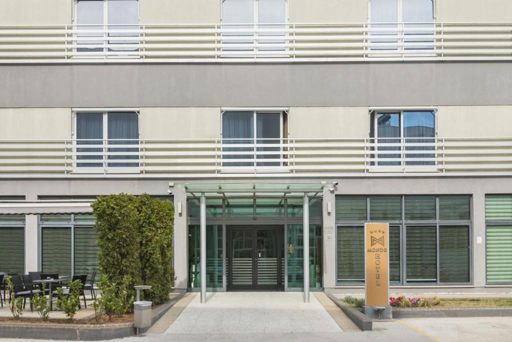 Hotel Mondo