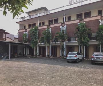 Mirabell Hotel & Convention Hall