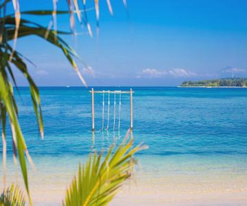 Island View Bar & Bungalow