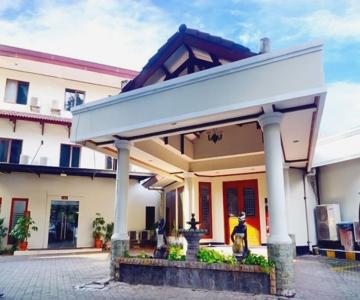 Puri Mega Hotel