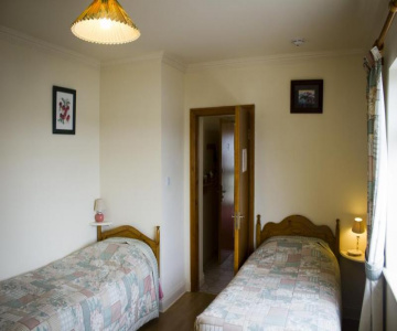 Kylie Farmhouse B&B
