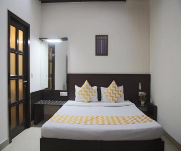 Hotel Daffodils Inn by FabHotels