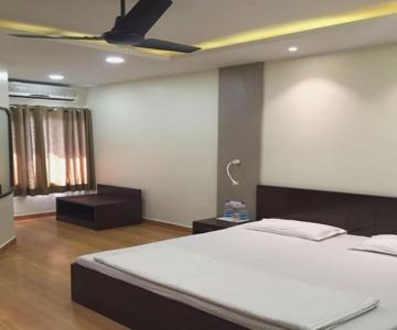 Pamposh Guest House GK II Market