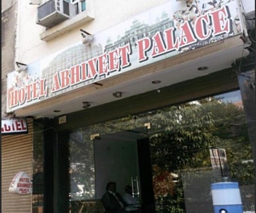 Hotel Abhineet Palace