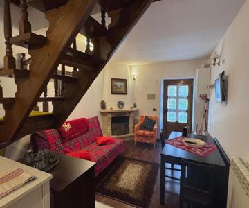 Casetta Con Camino In Centro