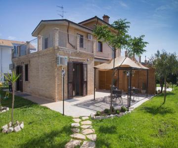 B&b Villa Saraceni Con Parcheggio Interno