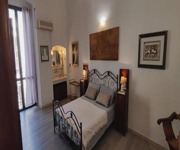 Very Central Apartment, By Shops, Bars, Restaurants