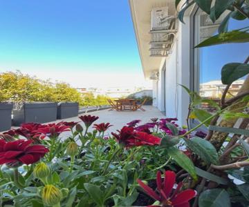 Elegant Penthouse Near Beach