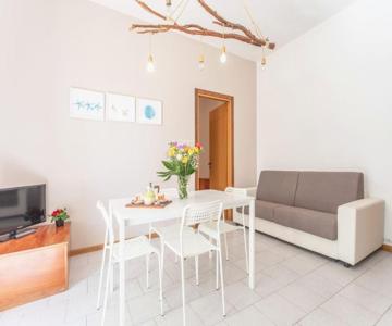 Casa Vacanza Trentapassi Rivabella 2-6 Posti Letto