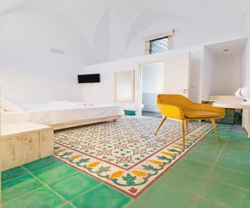 Damasa Rooms