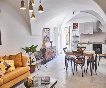 Equorum Prospectus 1 - Ostuni Centro - Guest House