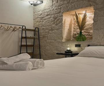 Le Pietre Apartments