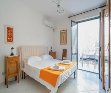 Guesthost - Barbara House