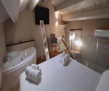 Palazzo Sarti Suites