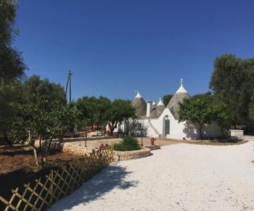 Chateaux Des Trulli