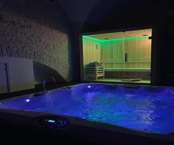 Augustus Luxury Suite