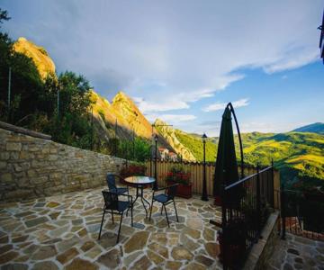 Paschiere By Keyhole Selection