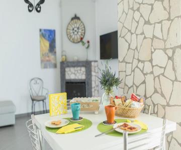 A Due Passi Dai Sassi