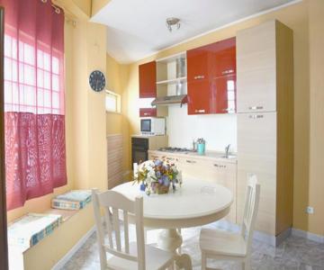 Charming Apartment Reggio Calabria 60 M² + Parking
