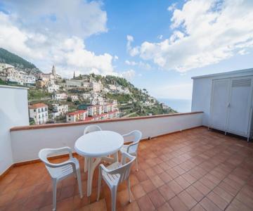 Mare E Monti Apartment