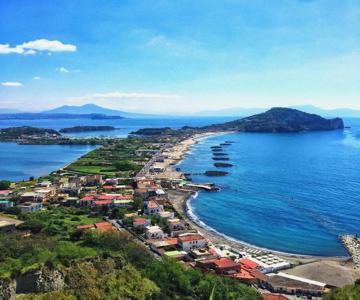 La Villa Carmela Cuma