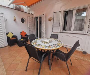 Augustus Park Capri Center