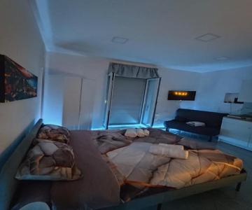 Bro And Sis House