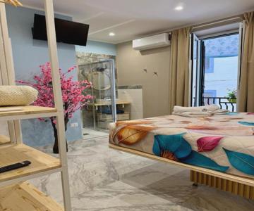 Experience Napoli Center