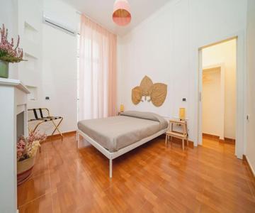 Casa Blin Dimora A Chiaia