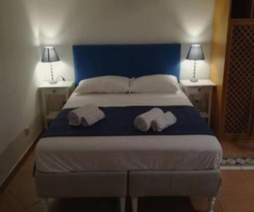 Neapolis Central Port