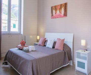 Lucia Apartments