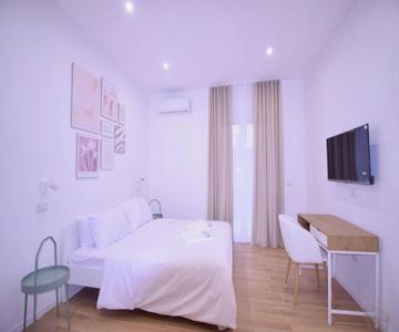 La Vela Guest House
