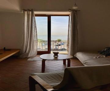 Beautiful And Cozy Seaview Residence