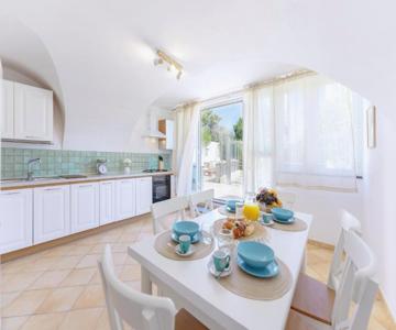 Aqua Holiday Apartments