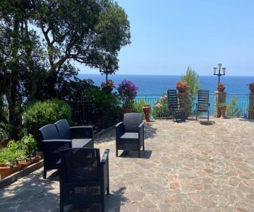 Massimo Beachfront Apartment