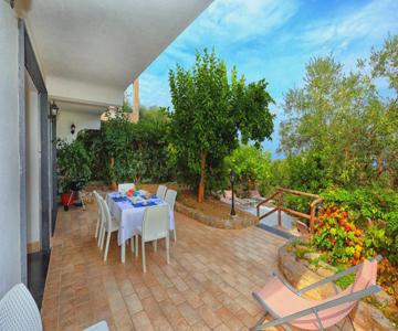 Amore Rentals - Villa Tittina