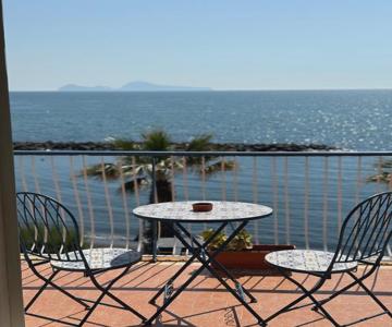 L'abbraccio Di Parthenope