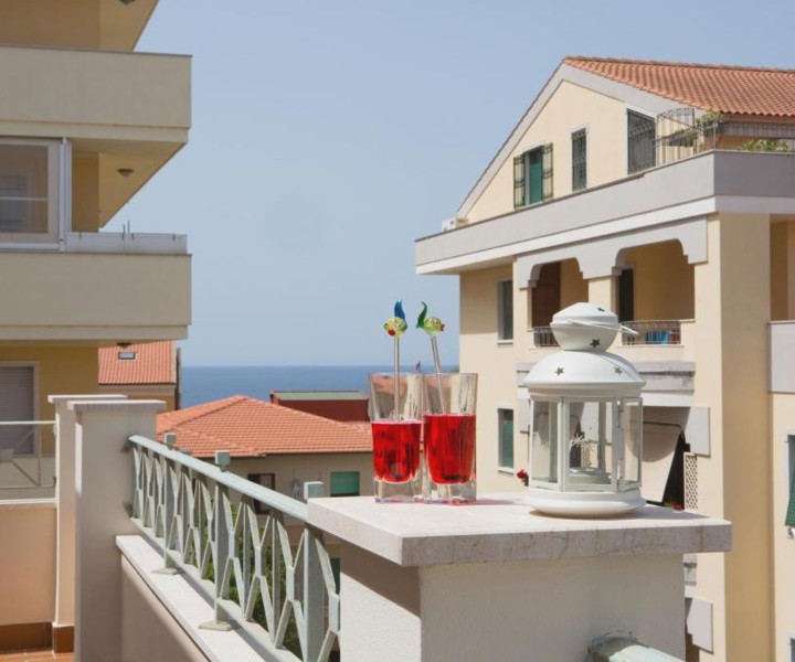 Viona Apartments