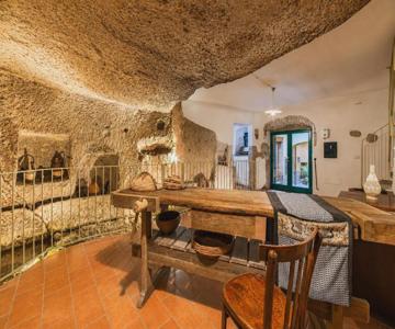Sardinian Gallery Fonte